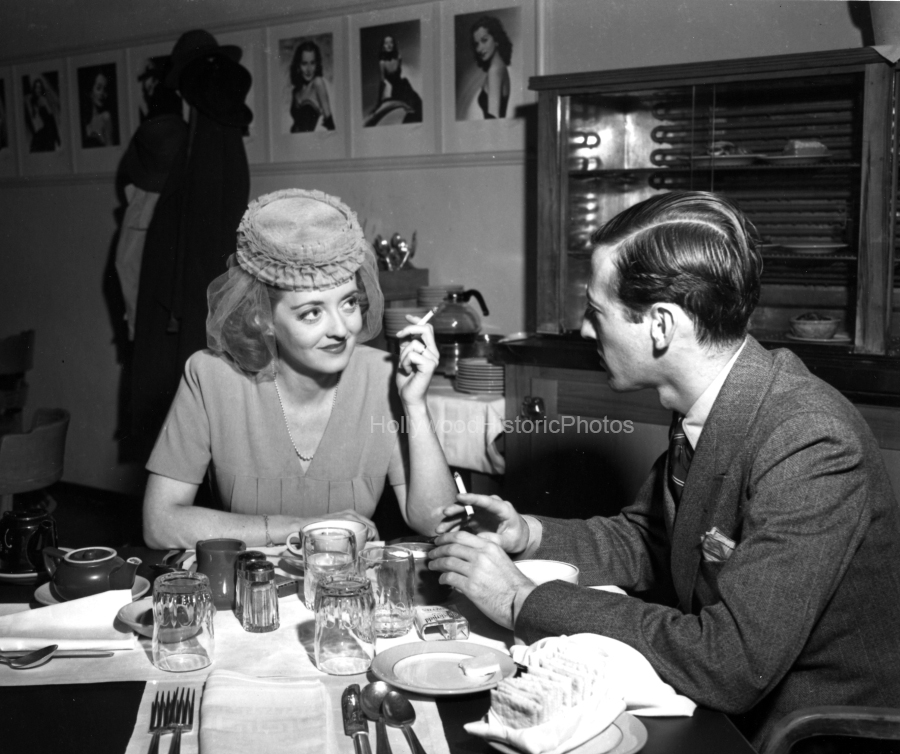 Bette Davis 1943 Warner Bros. commissary exclusive Green room wm.jpg